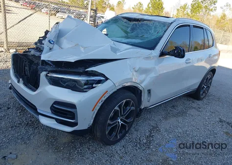 2022 BMW X5 xDrive40I z USA, uszkodzony, nr VIN 5UXCR6C01N9L01539